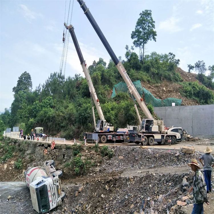 自贡自贡24小时应急道路救援吊装吊装现场实拍